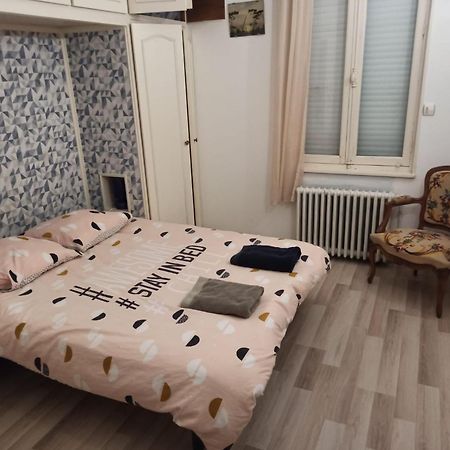 Saint-Jean-dʼAngély Maison 4 Chambres Avec Jardin מראה חיצוני תמונה